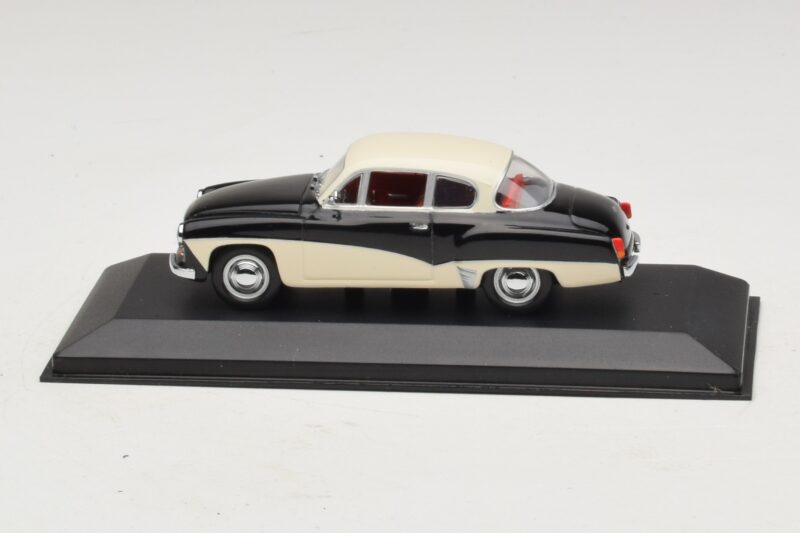 Wartburg A311 Тъмносин Бял Minichamps 1:43 WARBURG001 Метал
